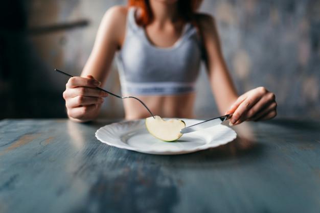 ăn ít có giảm cân được không, ăn ít lại có giảm cân không, ăn ít đi có giảm cân không, ăn ít calo có giảm cân không